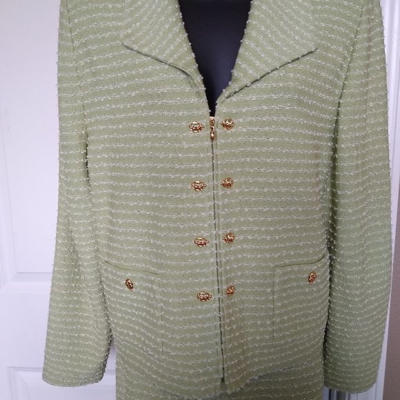 New St. John Spring/Summer Suit - Picture 2 of 7